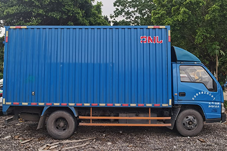 广州宝业路2吨货车 长短途搬家 服务优公司搬家提供2吨货车